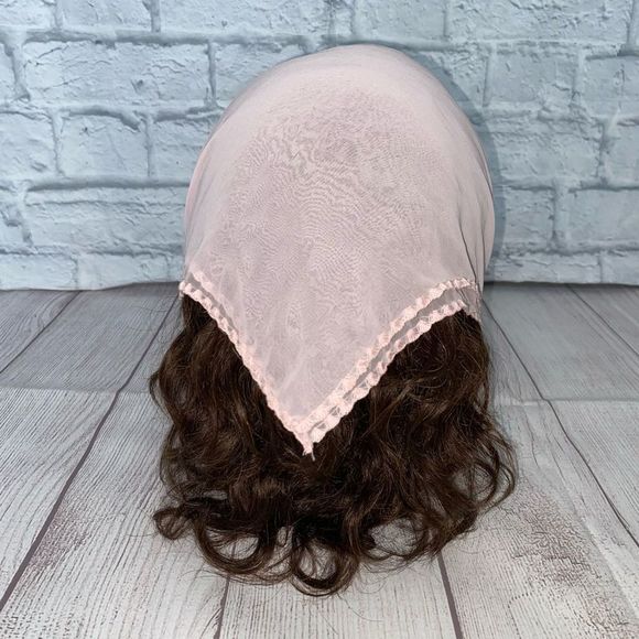 Vintage 1960’s Sheer head scarf with scallop embroidery edging light pink - Picture 9 of 9